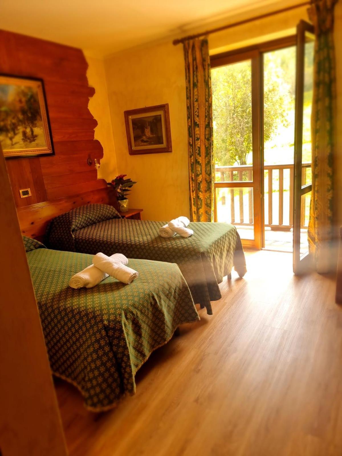 Park Hotel Gran Bosco Sauze D'Oulx Bagian luar foto