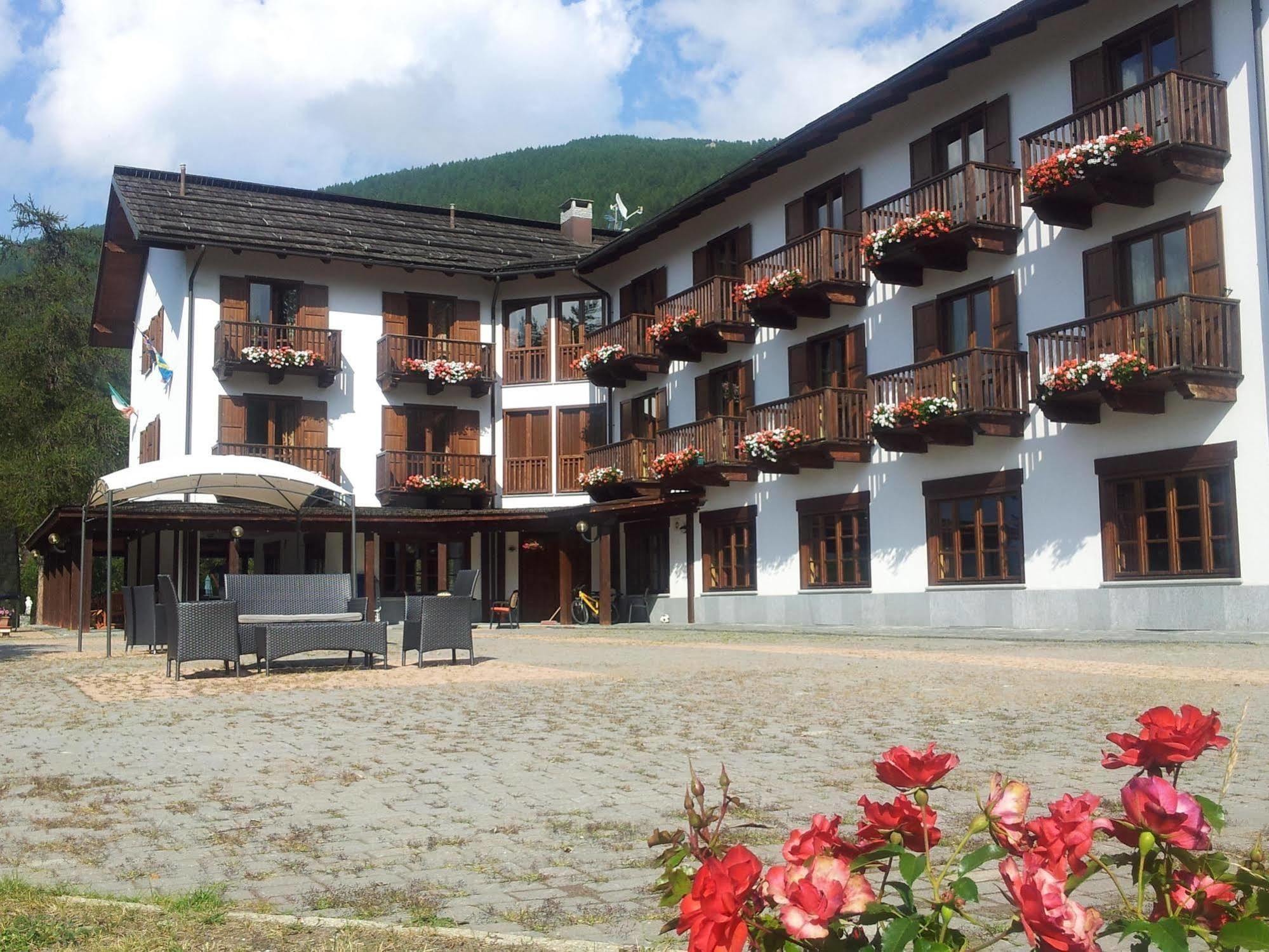 Park Hotel Gran Bosco Sauze D'Oulx Bagian luar foto